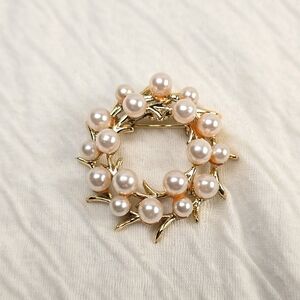 🔸️5/$25🔸️Vintage Mamselle Faux Pearl Wreath Brooch